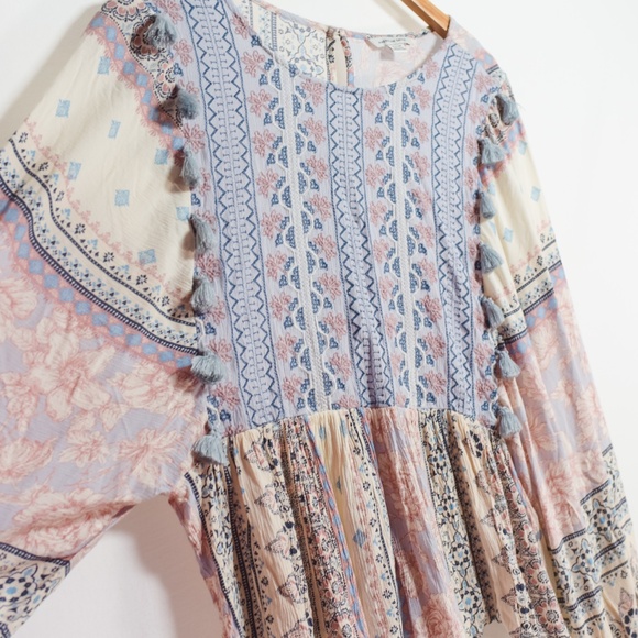 NWOT American Eagle Embroidered Mixed Floral Tassel Boho Flowy Top Medium - Picture 5 of 16